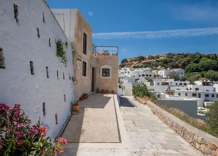 Marianthi מלון 2*